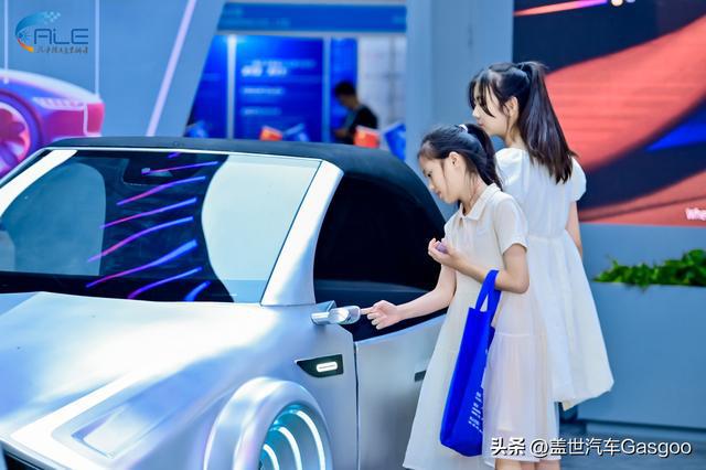 PG电子平台：上海宇宙亮相ALE国际汽车灯展卓越技术实力引领智慧照明新风潮(图8)