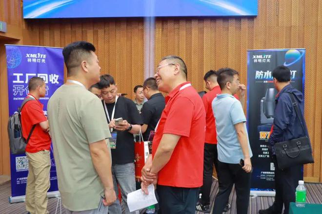 PG电子科技：直击现场！2024广州展灯光灯控、娱乐设备及舞台周边精彩盛况(图25)