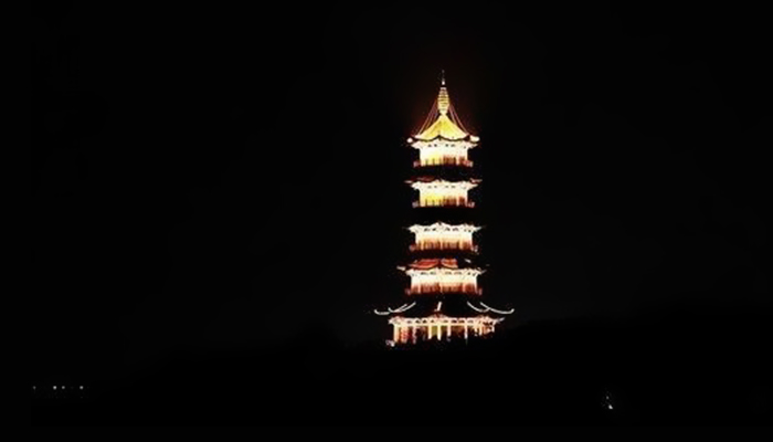 PG电子平台：10种常见的户外景观亮化照明设计表现(图2)