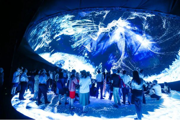 PG电子科技：DAV盘点：2024年度LED显示屏十大标杆案例(图2)