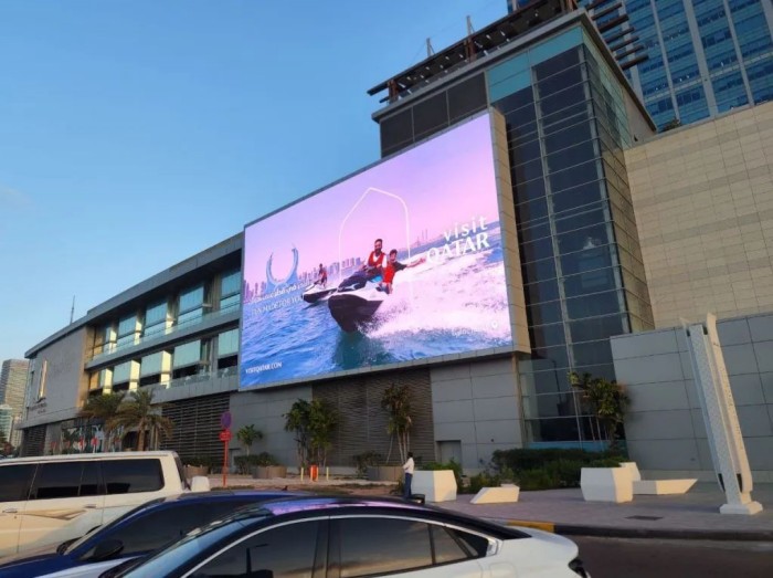 PG电子科技：阿布扎比NationTowersMall丨元亨户外高耐候大屏征服地标级场景(图5)