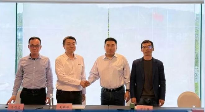 PG电子平台：刚刚！照明领域两大并购案公布(图1)