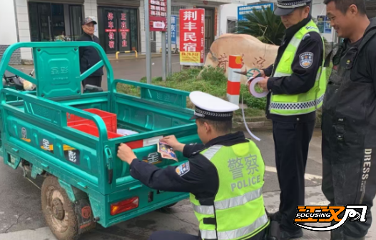 【办实事在行动】三束光暖了春耕路！公安县“三亮工程”令乡村平安路更平安(图1)